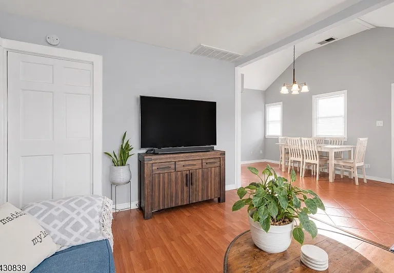 108 Ottawa Ave #2 — Photo 13
