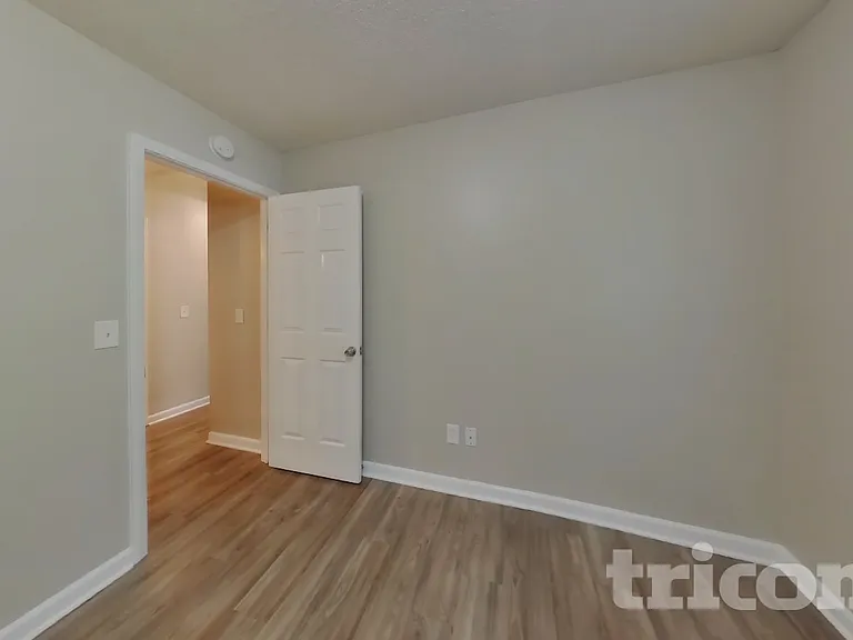 120 Huntwood Trl — Photo 12
