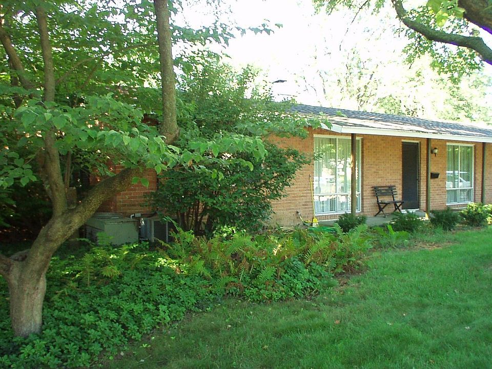 front yard, front door
