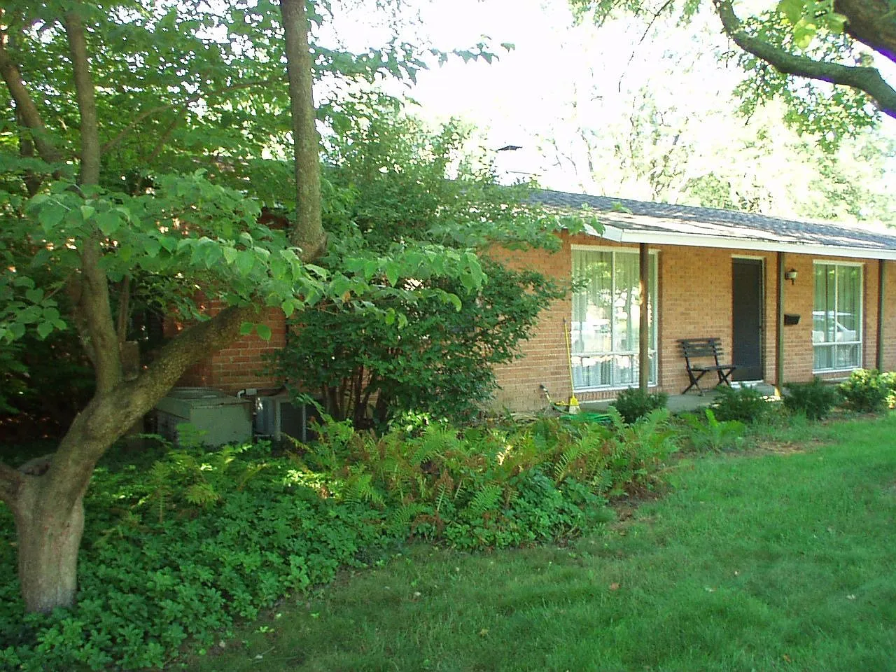 503 Eliot Dr photo 1