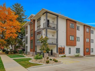 314 S State St, Champaign, IL 61820