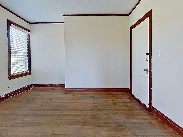 Landon Avenue 1244 — Photo 11