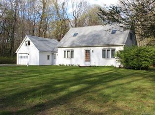 545 Plainville Ave, Unionville, CT 06085