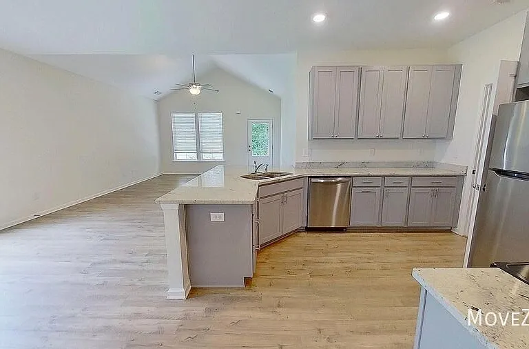 32 Shamrock Ln — Photo 5