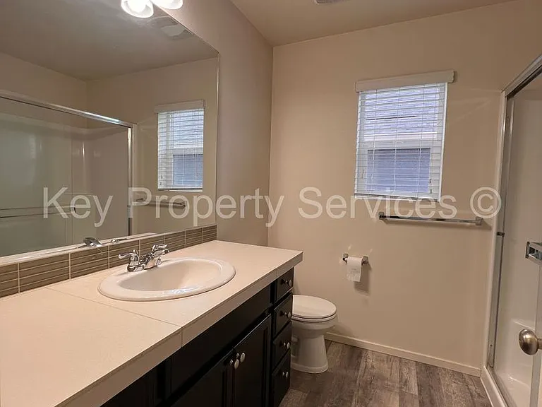 5600 NE 129th Pl — Photo 15