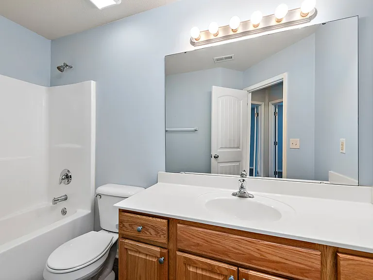 132-210 Mott Dr #1620-1628 — Photo 32