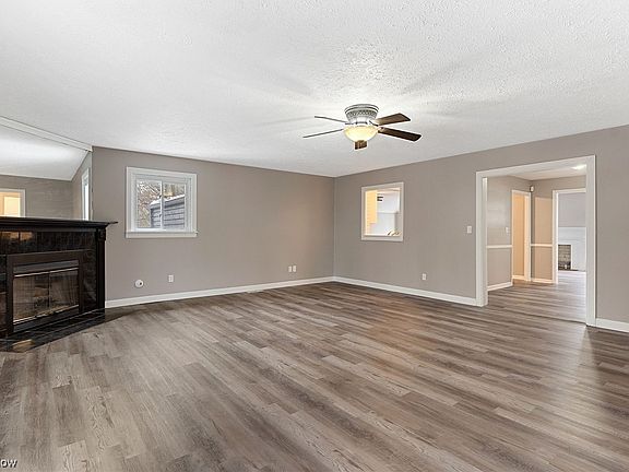 4th image of 1736 Westview Dr NE