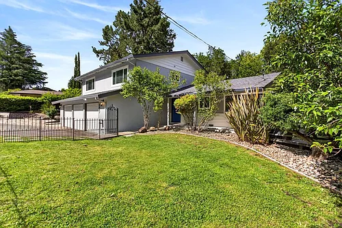 2087 Donald Dr Photo 1