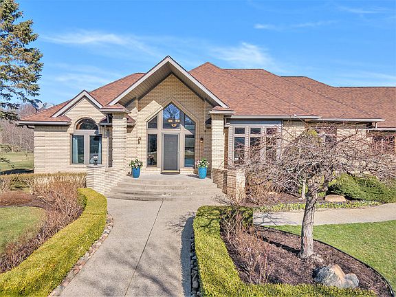 2nd image of 5558 Pinecrest Estates Dr