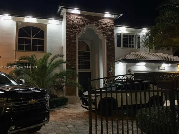 15206 SW 13th Ter, Miami, FL 33194