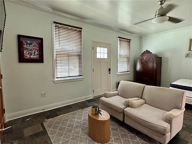 5411 S Galvez St — Photo 4