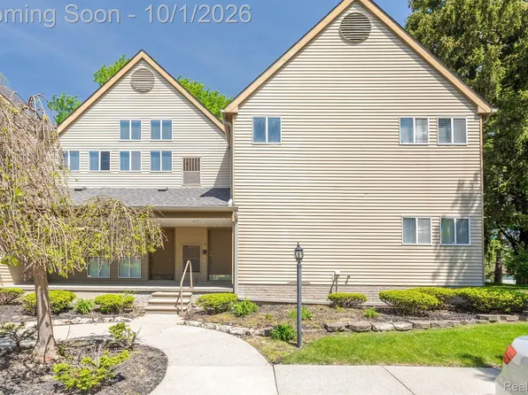 27971 Rollcrest Rd APT 10, Farmington Hills, MI 48334