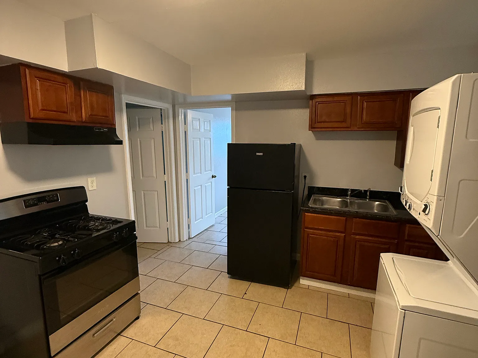 713 S Salcedo St — Photo 4