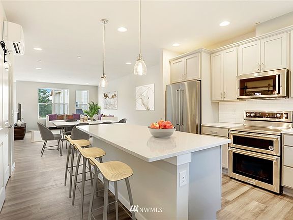 3rd image of 13420 lot 3 Manor Way #A-4