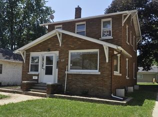 933 Lafayette St, Aurora, IL 60505