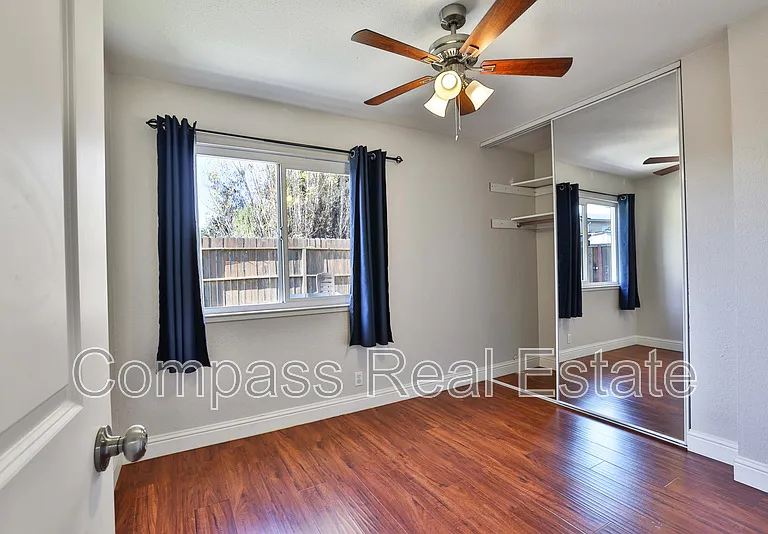 31101 Fredi St — Photo 13