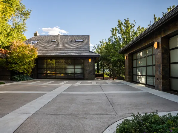 760 Maple Hollow Ln, Providence, UT 84332