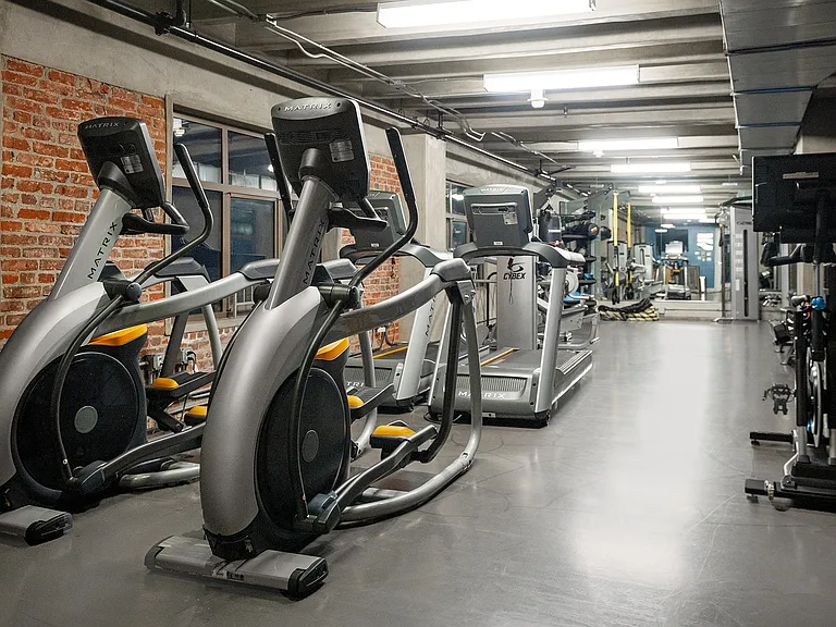 Rooftop fitness center