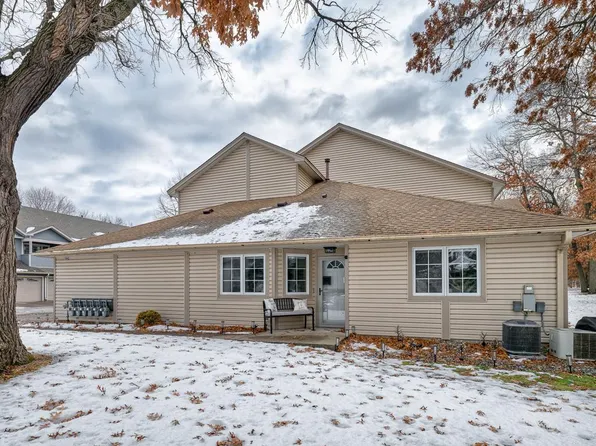 810 98th Ave NW #106NW, Minneapolis, MN 55433