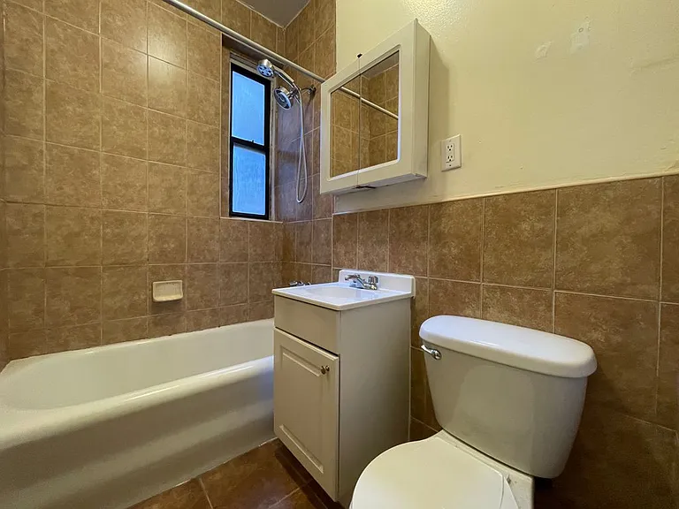 615 W 186th St #3I — Photo 10