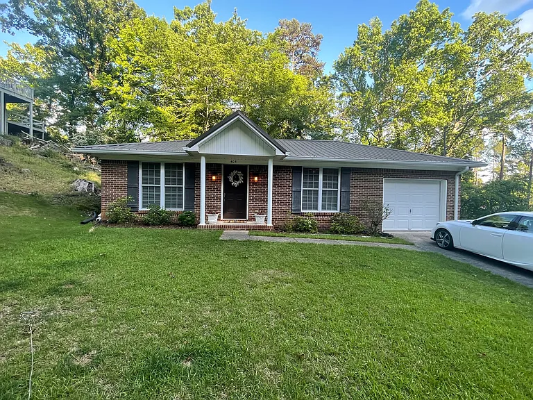 405 Art Hanes Cir — Photo 1