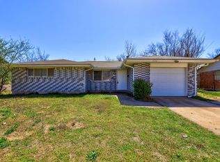 3024 Overland Dr, Del City, OK 73115