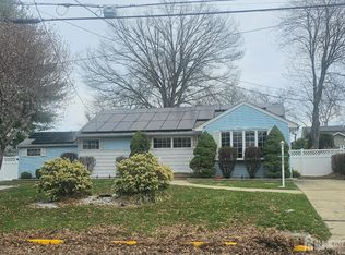 122 Spear St, Metuchen, NJ 08840
