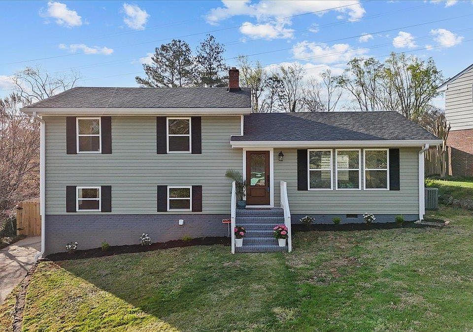 1st image of 803 Pine Creek Dr