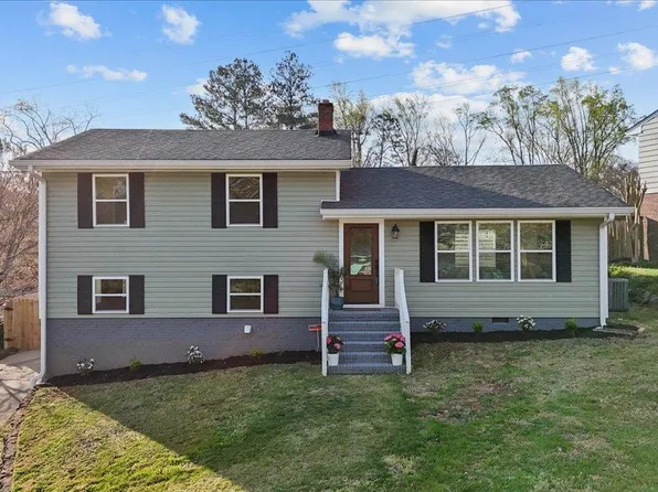 803 Pine Creek Dr, Greenville, SC 29605
