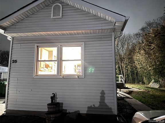 2nd image of 25 Buttercup Drive