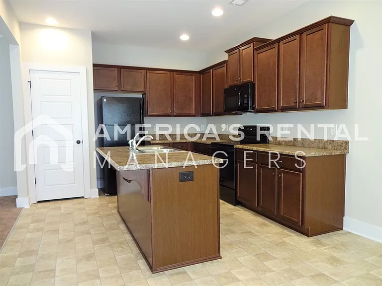 316 Union Station Dr — Photo 7