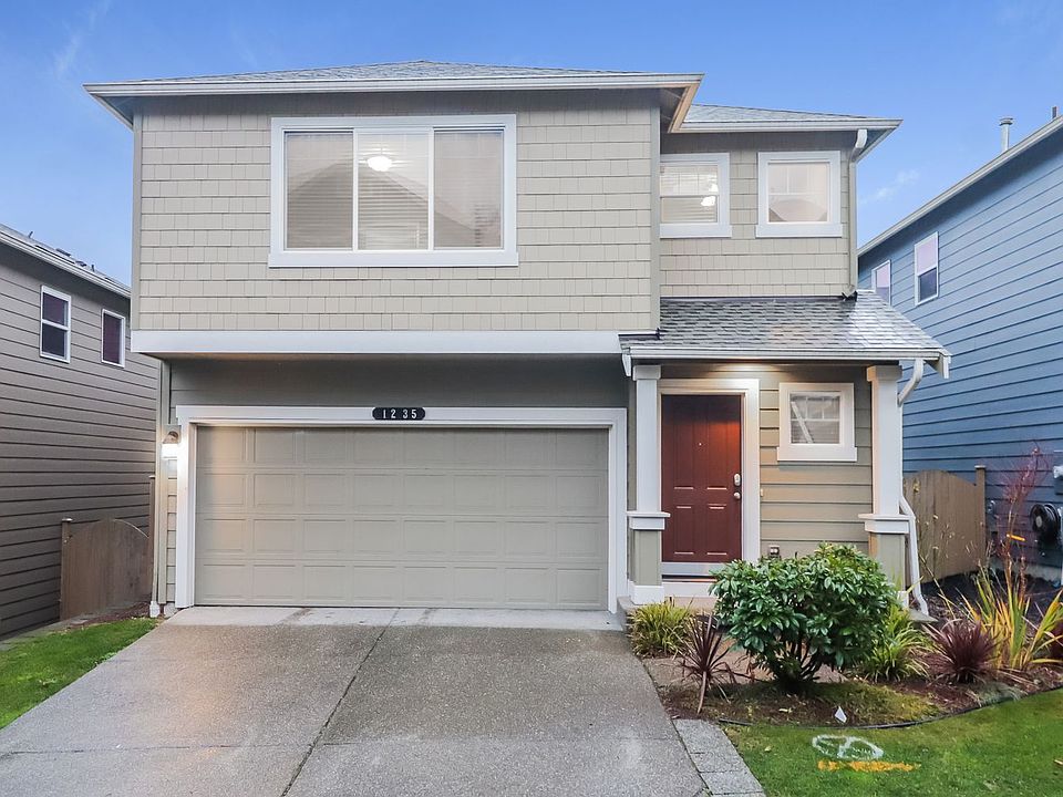 1st image of 1235 92nd Ave NE