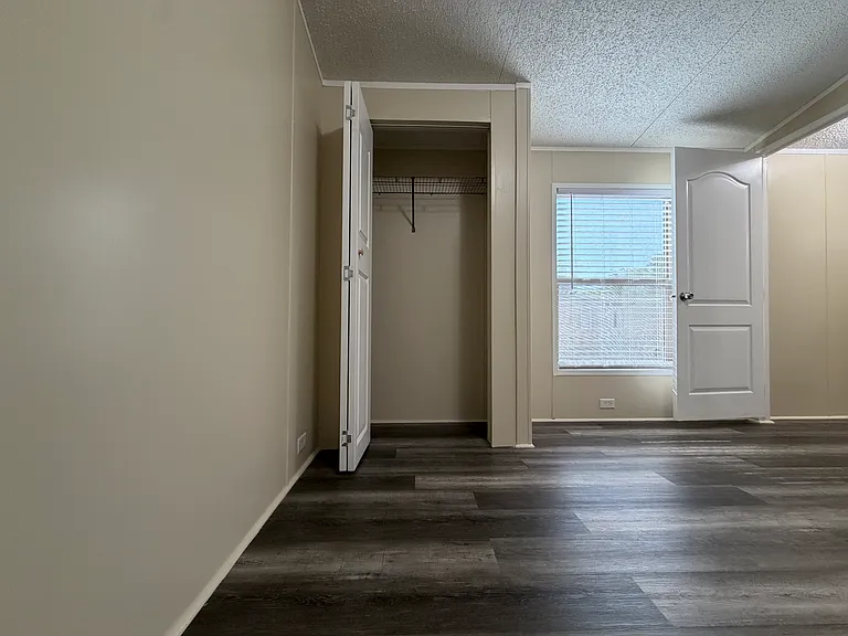 709 N Collins Fwy #47 — Photo 14
