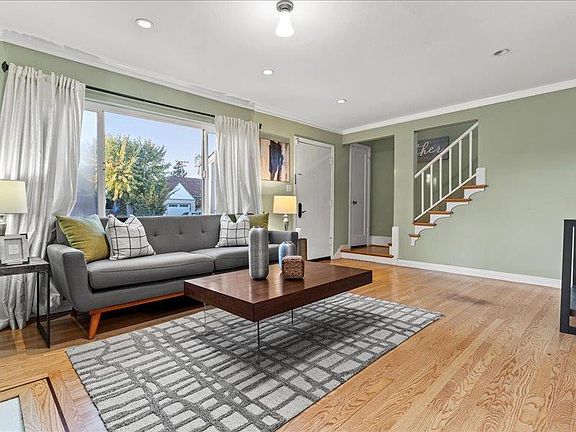 4th image of 802 E 16th Ave