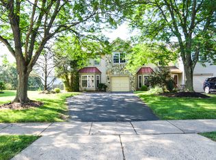 21 Magnolia Dr, Newtown, PA 18940