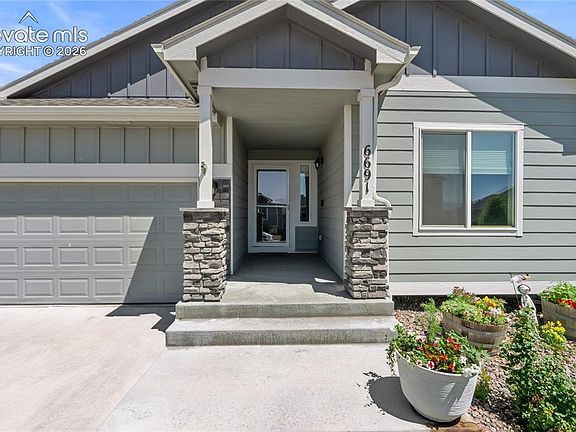 3rd image of 6691 Lamine Dr
