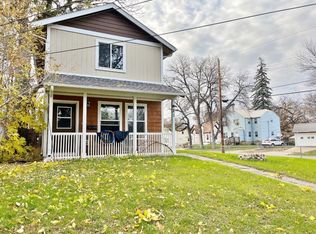 21 8th St NW, Minot, ND 58703