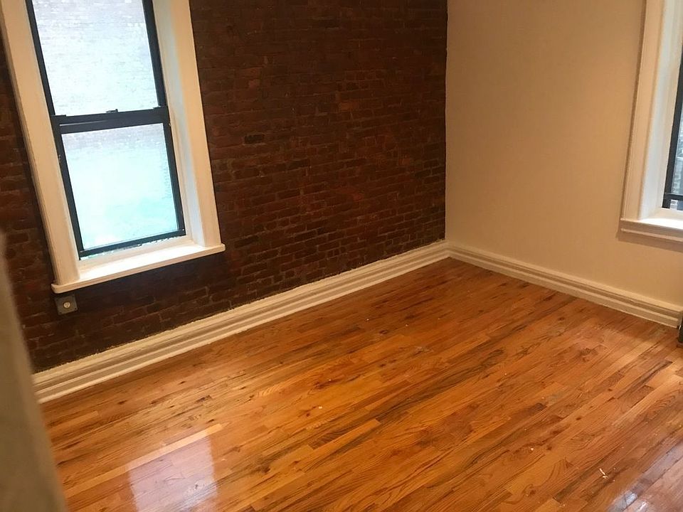 2nd image of 5025 Broadway APT 2E