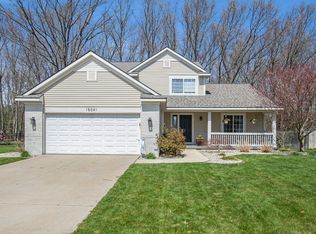 15041 Briarwood St, Grand Haven, MI 49417