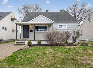 957 E Dallas Ave, Madison Heights, MI 48071