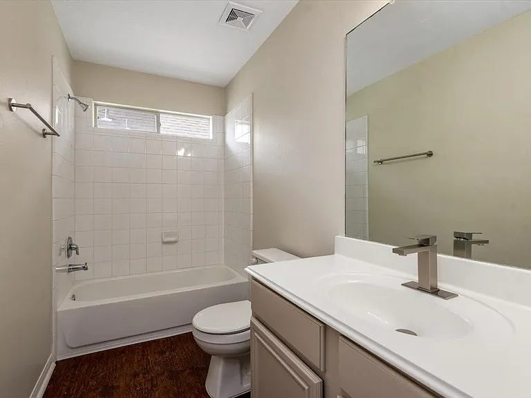 6023 Barany Ct — Photo 32