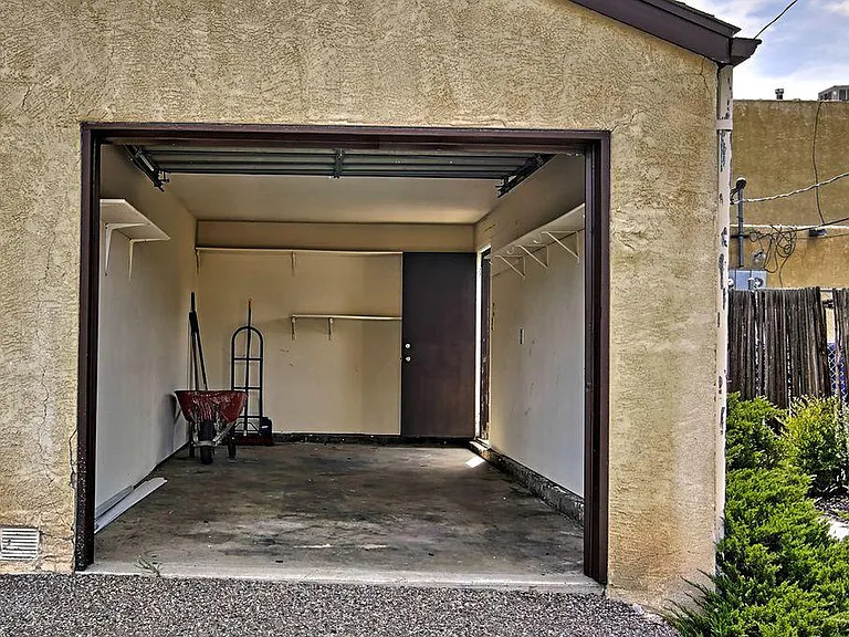 907 Nakomis Dr NE — Photo 15