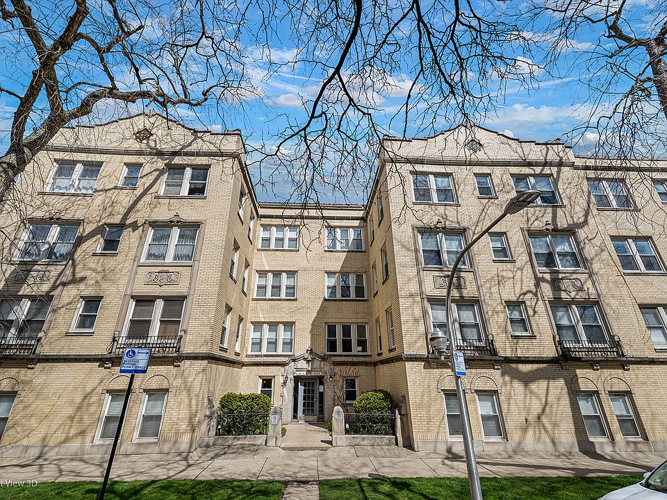 1st image of 2604 W Glenlake Ave #3