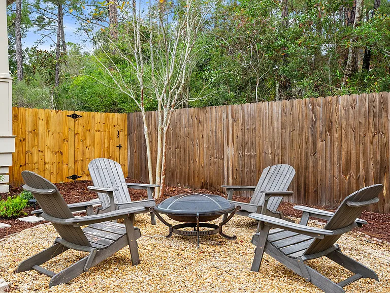 156 Summer Breeze Ln — Photo 6