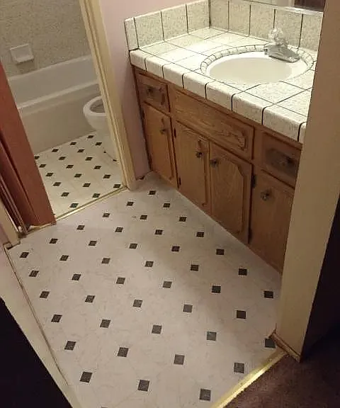 Full Bathroom.