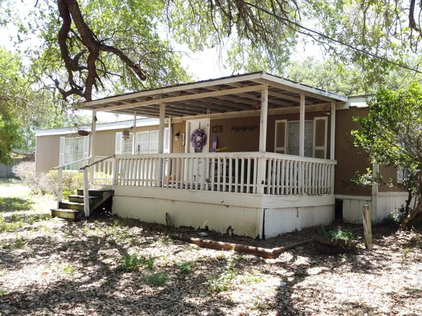 128 WINSHIP RD, Pleasanton, TX 78064