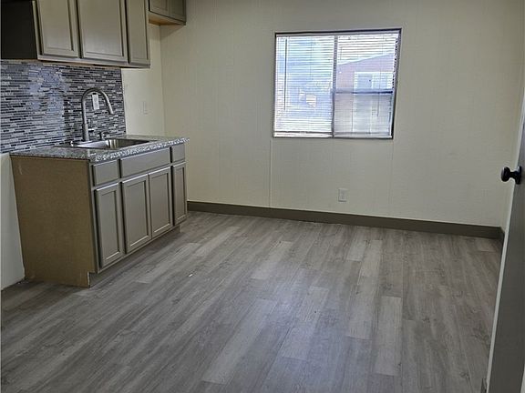 4th image of 5200 Crest Rd Space 91