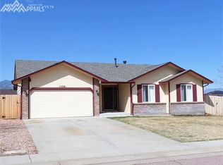 1388 Hollow Rock Dr, Colorado Springs, CO 80911