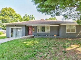14 Bart St, Buckner, MO 64016