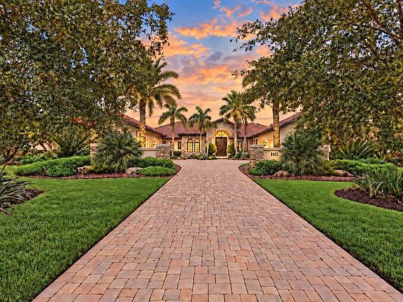 5th image of 8435 LINDRICK LANE